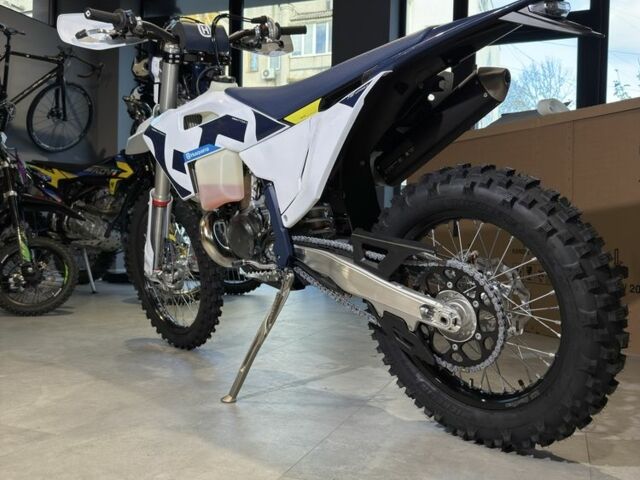 Хускварна Другая, объемом двигателя 0.25 л и пробегом 0 тыс. км за 11560 $, фото 5 на Automoto.ua