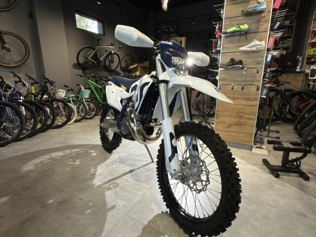 Хускварна Другая, объемом двигателя 0.25 л и пробегом 0 тыс. км за 11560 $, фото 6 на Automoto.ua