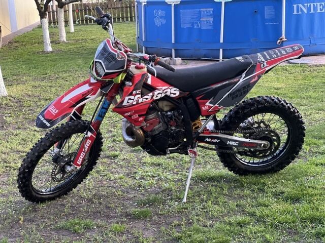 Хускварна Другая 2013 в Борисполе на Automoto.ua Хускварна Другая, объемом двигателя 0.3 л и пробегом 0 тыс. км за 3200 $, фото 2 на Automoto.ua