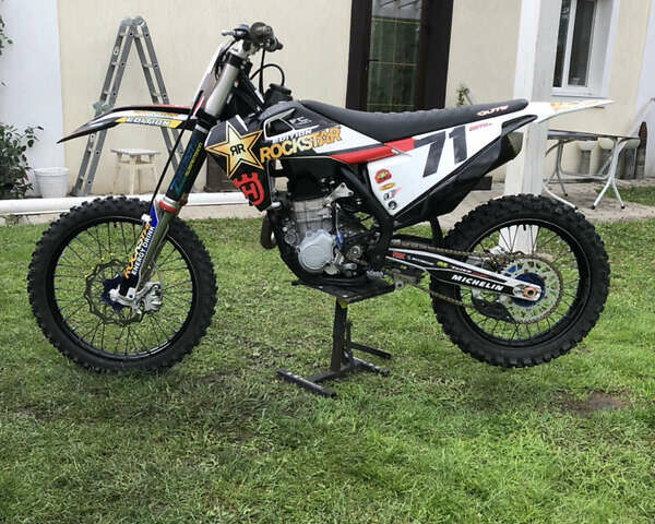 Хускварна FC 450, объемом двигателя 0.45 л и пробегом 120 тыс. км за 5900 $, фото 1 на Automoto.ua