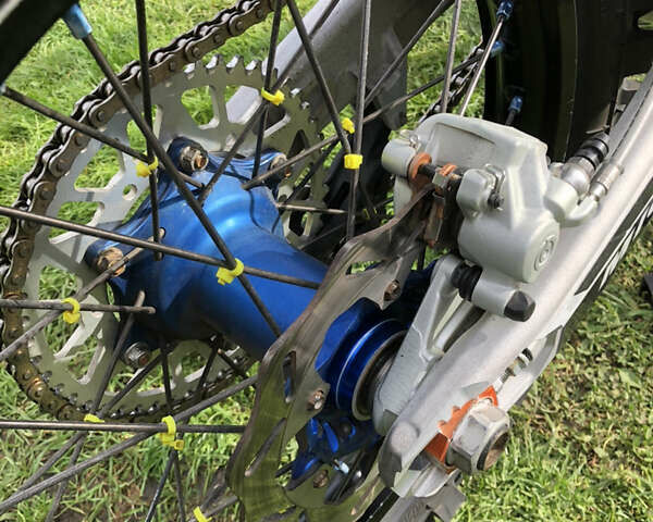 Хускварна FC 450, объемом двигателя 0.45 л и пробегом 120 тыс. км за 5900 $, фото 7 на Automoto.ua