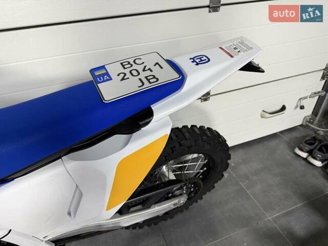 Синий Хускварна FE, объемом двигателя 0.51 л и пробегом 1 тыс. км за 13999 $, фото 1 на Automoto.ua