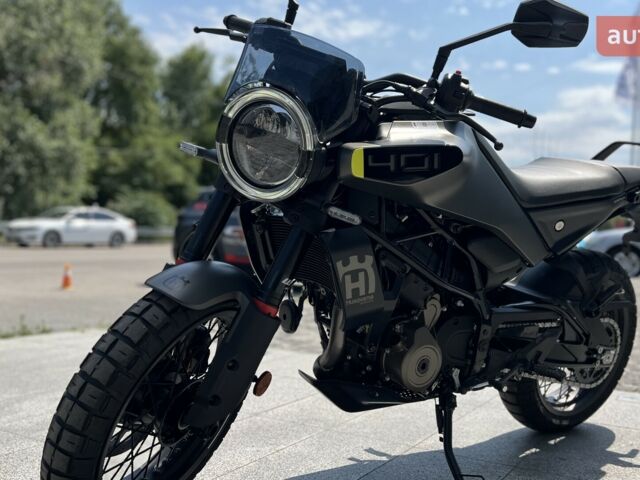 купить новое авто Хускварна Svartpilen 2024 года от официального дилера Дніпромотор Хускварна фото