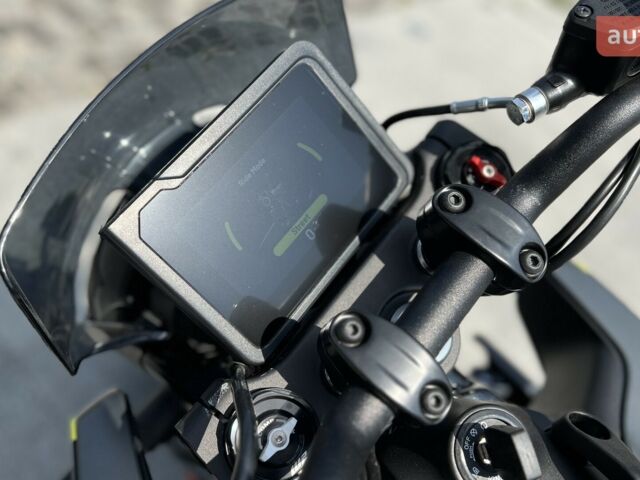 купить новое авто Хускварна Svartpilen 2024 года от официального дилера Дніпромотор Хускварна фото