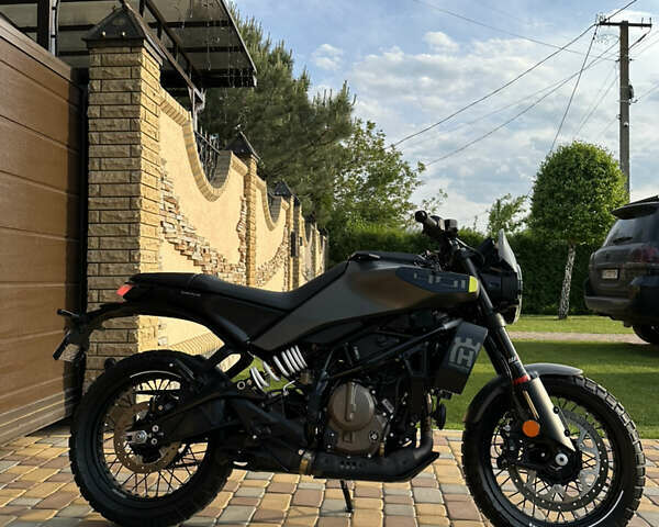 Черный Хускварна Svartpilen 401, объемом двигателя 0.41 л и пробегом 2 тыс. км за 6550 $, фото 8 на Automoto.ua