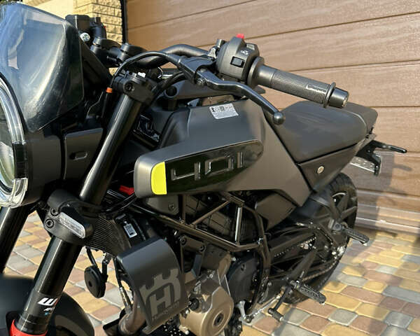 Черный Хускварна Svartpilen 401, объемом двигателя 0.41 л и пробегом 2 тыс. км за 6550 $, фото 5 на Automoto.ua