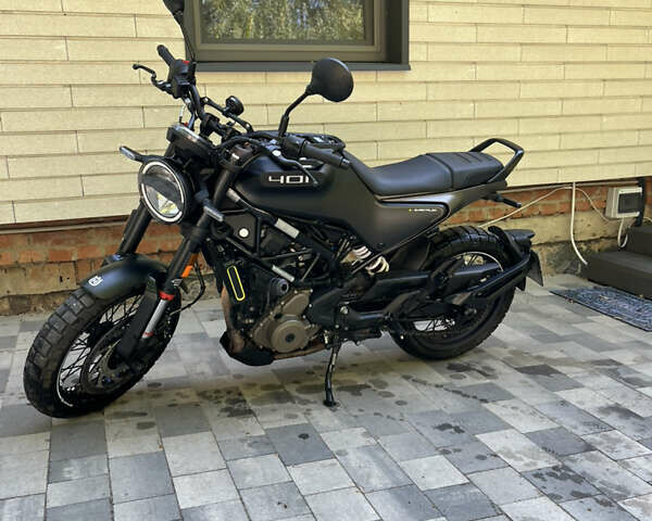 Хускварна Svartpilen 401, объемом двигателя 0.4 л и пробегом 12 тыс. км за 4950 $, фото 11 на Automoto.ua