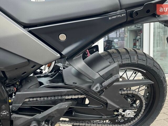 купить новое авто Хускварна Svartpilen 401 2024 года от официального дилера Сергій Хускварна фото