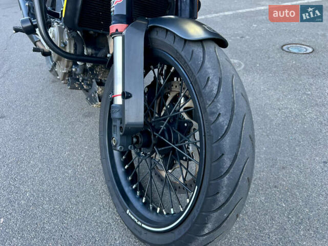 Серый Хускварна Svartpilen 401, объемом двигателя 0.4 л и пробегом 18 тыс. км за 4900 $, фото 7 на Automoto.ua