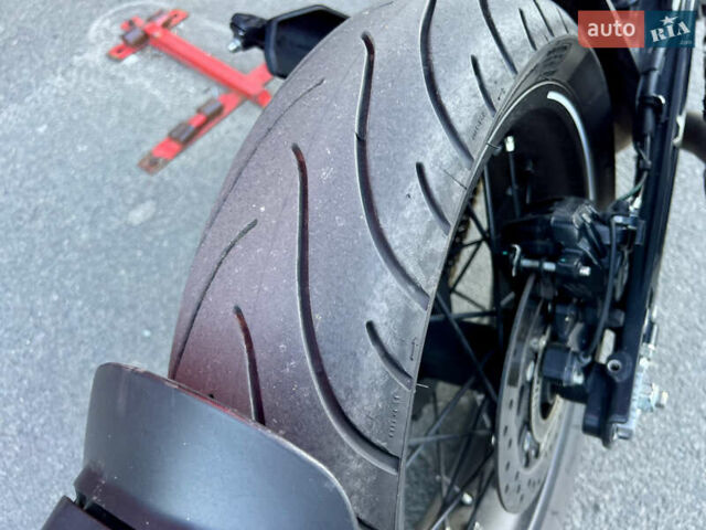 Серый Хускварна Svartpilen 401, объемом двигателя 0.4 л и пробегом 18 тыс. км за 4900 $, фото 6 на Automoto.ua