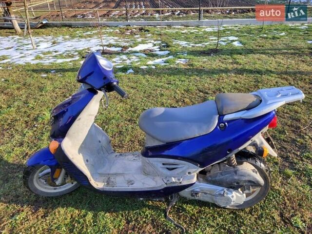 Синий Хьюсонг СФ, объемом двигателя 0 л и пробегом 9 тыс. км за 400 $, фото 3 на Automoto.ua