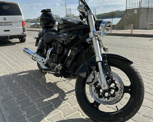 Чорний Хьюсонг Aquila 650, об'ємом двигуна 0.65 л та пробігом 8 тис. км за 5500 $, фото 1 на Automoto.ua