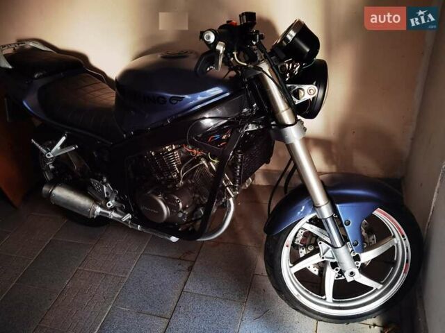 Синий Хьюсонг Comet 250, объемом двигателя 0.25 л и пробегом 16 тыс. км за 1600 $, фото 9 на Automoto.ua