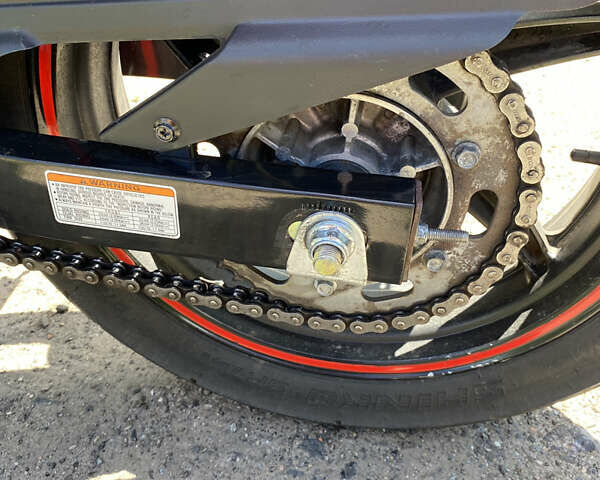 Красный Хьюсонг GT 250R, объемом двигателя 0.25 л и пробегом 23 тыс. км за 2300 $, фото 5 на Automoto.ua