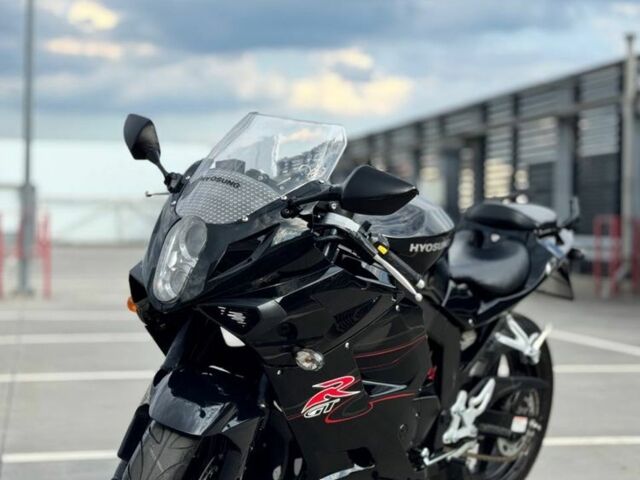 Хьюсонг GT 250R, объемом двигателя 0.25 л и пробегом 0 тыс. км за 2400 $, фото 1 на Automoto.ua