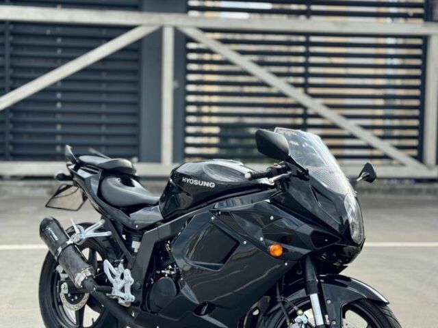 Хьюсонг GT 250R, объемом двигателя 0.25 л и пробегом 0 тыс. км за 2400 $, фото 2 на Automoto.ua
