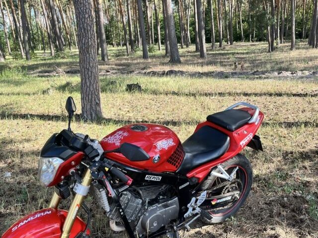 Хьюсонг GT 250R, объемом двигателя 0.25 л и пробегом 0 тыс. км за 1550 $, фото 2 на Automoto.ua