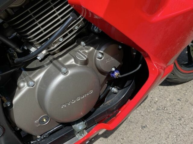 Хьюсонг GT 250R, объемом двигателя 0.25 л и пробегом 0 тыс. км за 2041 $, фото 7 на Automoto.ua