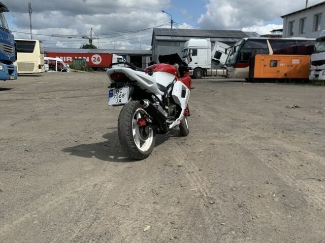 Хьюсонг GT 250R, объемом двигателя 0.25 л и пробегом 0 тыс. км за 2500 $, фото 12 на Automoto.ua