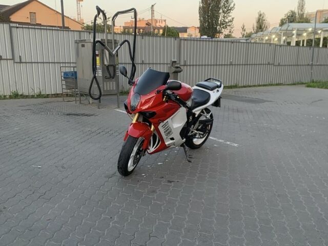 Хьюсонг GT 250R, объемом двигателя 0.25 л и пробегом 0 тыс. км за 2500 $, фото 7 на Automoto.ua