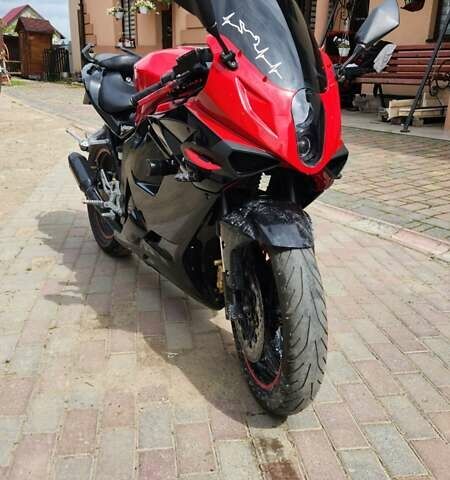 Хьюсонг GT 250R, объемом двигателя 0.25 л и пробегом 50 тыс. км за 2600 $, фото 2 на Automoto.ua