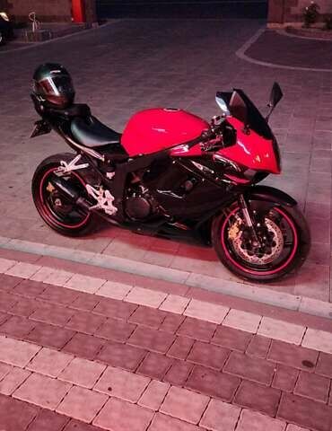 Хьюсонг GT 250R, объемом двигателя 0.25 л и пробегом 50 тыс. км за 2600 $, фото 1 на Automoto.ua