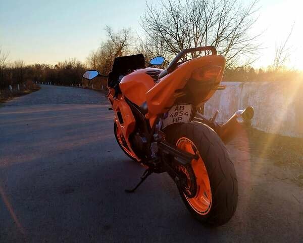 Оранжевый Хьюсонг GT 250R, объемом двигателя 0.25 л и пробегом 55 тыс. км за 1900 $, фото 3 на Automoto.ua
