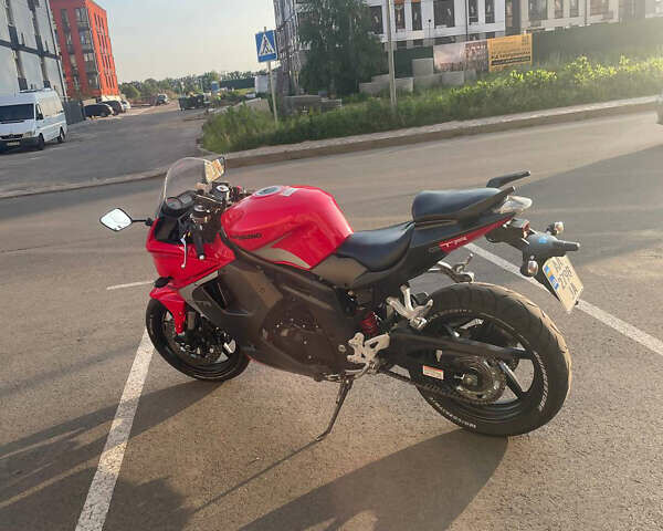 Красный Хьюсонг GT 650R, объемом двигателя 0.6 л и пробегом 9 тыс. км за 4000 $, фото 8 на Automoto.ua