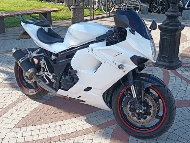 Хьюсонг GT 650R, объемом двигателя 0.65 л и пробегом 0 тыс. км за 3300 $, фото 1 на Automoto.ua
