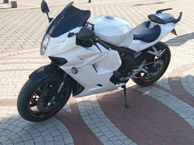 Хьюсонг GT 650R, объемом двигателя 0.65 л и пробегом 0 тыс. км за 3300 $, фото 8 на Automoto.ua