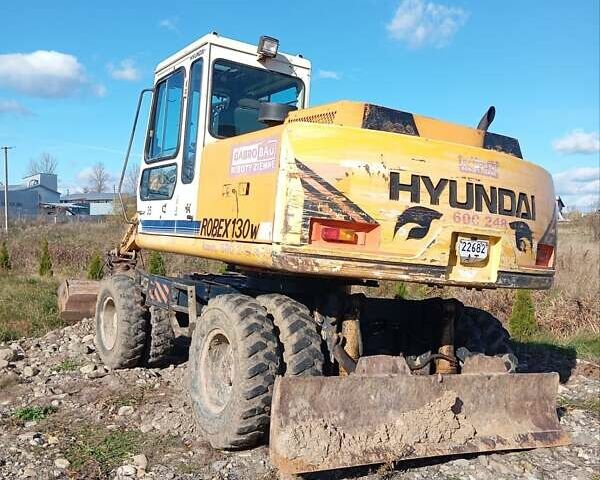 Желтый Хендай 130D, объемом двигателя 3.9 л и пробегом 41 тыс. км за 20500 $, фото 2 на Automoto.ua