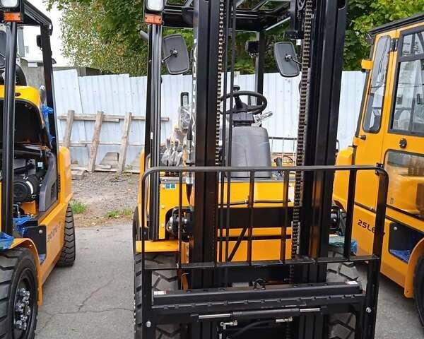Жовтий Хендай 30D, об'ємом двигуна 0 л та пробігом 0 тис. км за 27930 $, фото 8 на Automoto.ua