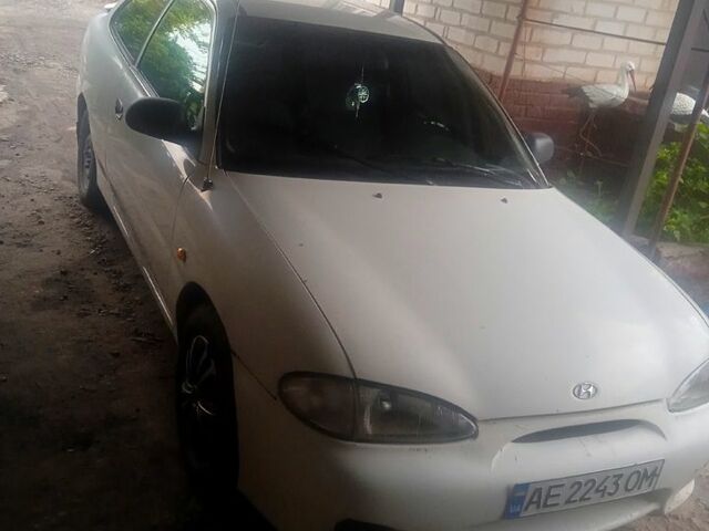 Білий Хендай Акцент, об'ємом двигуна 1.5 л та пробігом 365 тис. км за 1250 $, фото 1 на Automoto.ua