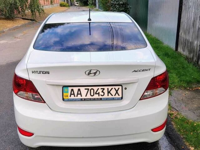 Белый Хендай Акцент, объемом двигателя 1.6 л и пробегом 283 тыс. км за 6800 $, фото 3 на Automoto.ua