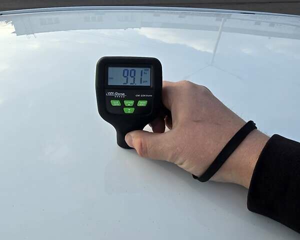 Белый Хендай Акцент, объемом двигателя 1.4 л и пробегом 198 тыс. км за 5600 $, фото 2 на Automoto.ua