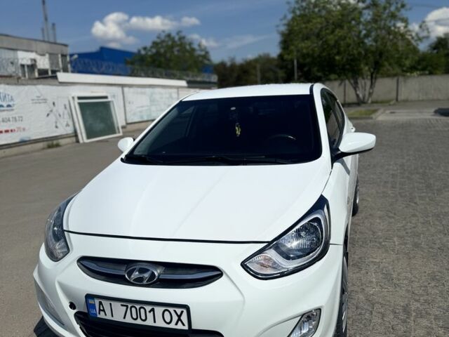 Белый Хендай Акцент, объемом двигателя 1.4 л и пробегом 198 тыс. км за 6000 $, фото 1 на Automoto.ua
