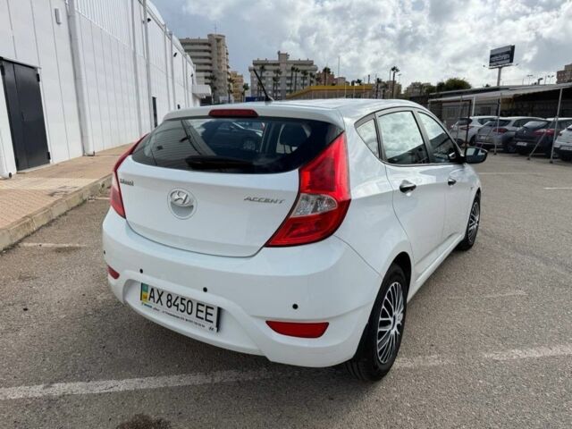 Белый Хендай Акцент, объемом двигателя 1.4 л и пробегом 105 тыс. км за 7200 $, фото 1 на Automoto.ua