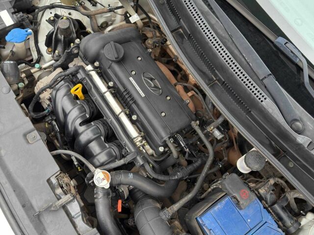 Білий Хендай Акцент, об'ємом двигуна 1.4 л та пробігом 82 тис. км за 9900 $, фото 16 на Automoto.ua