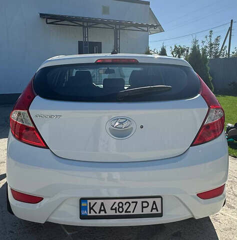 Білий Хендай Акцент, об'ємом двигуна 1.59 л та пробігом 131 тис. км за 9200 $, фото 2 на Automoto.ua