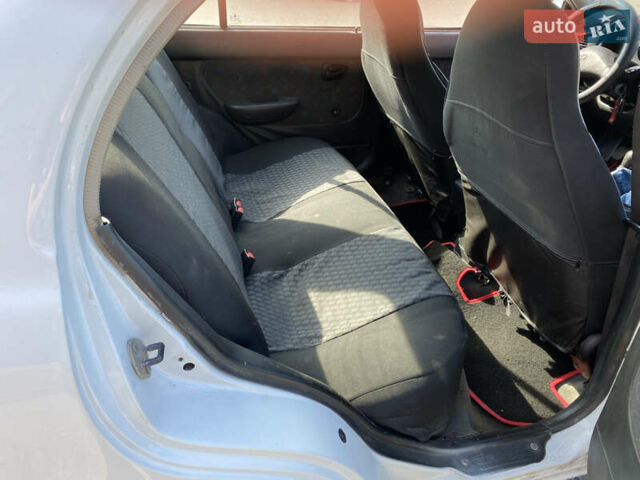 Белый Хендай Акцент, объемом двигателя 1.5 л и пробегом 320 тыс. км за 2400 $, фото 9 на Automoto.ua