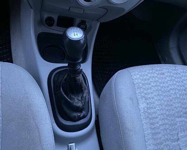 Білий Хендай Акцент, об'ємом двигуна 1.4 л та пробігом 213 тис. км за 4900 $, фото 14 на Automoto.ua