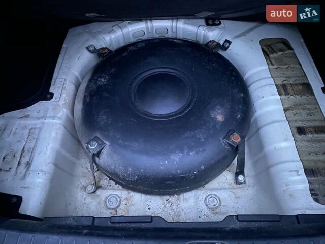 Білий Хендай Акцент, об'ємом двигуна 1.4 л та пробігом 213 тис. км за 4900 $, фото 7 на Automoto.ua