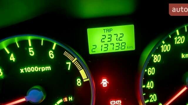 Білий Хендай Акцент, об'ємом двигуна 1.4 л та пробігом 213 тис. км за 4900 $, фото 5 на Automoto.ua