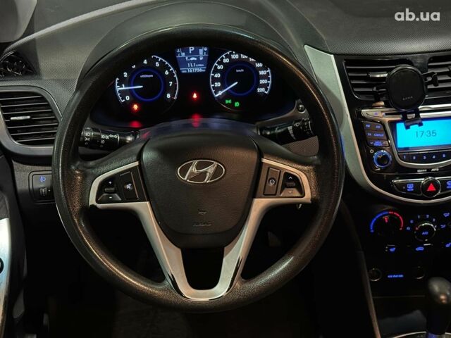 Белый Хендай Акцент, объемом двигателя 1.6 л и пробегом 163 тыс. км за 7990 $, фото 13 на Automoto.ua