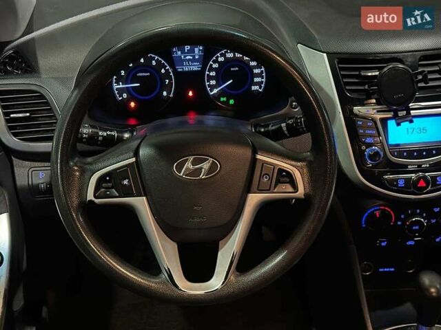 Белый Хендай Акцент, объемом двигателя 1.6 л и пробегом 163 тыс. км за 7990 $, фото 13 на Automoto.ua