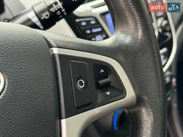 Білий Хендай Акцент, об'ємом двигуна 1.6 л та пробігом 175 тис. км за 5999 $, фото 55 на Automoto.ua