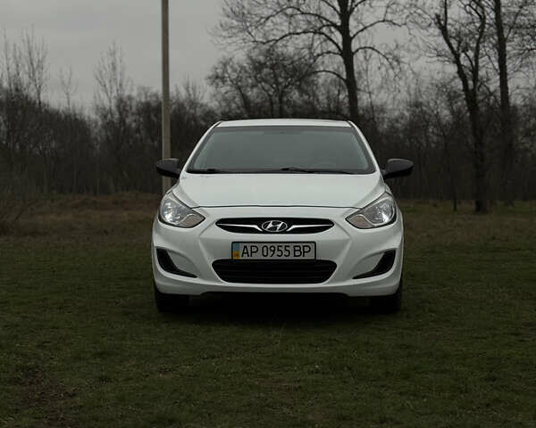 Білий Хендай Акцент, об'ємом двигуна 0 л та пробігом 97 тис. км за 6500 $, фото 27 на Automoto.ua