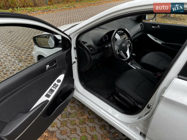 Хендай Акцент 2012 в Харькове на Automoto.ua Белый Хендай Акцент, объемом двигателя 1.59 л и пробегом 145 тыс. км за 8500 $, фото 5 на Automoto.ua