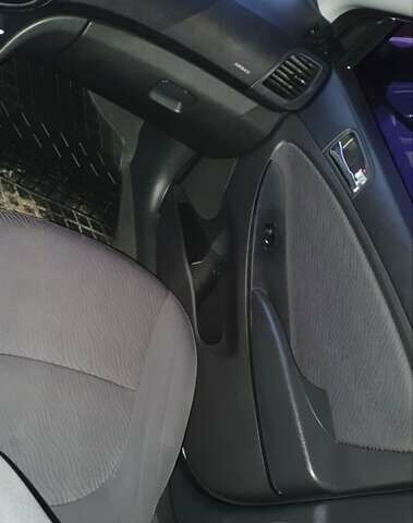 Белый Хендай Акцент, объемом двигателя 1.4 л и пробегом 126 тыс. км за 7750 $, фото 11 на Automoto.ua