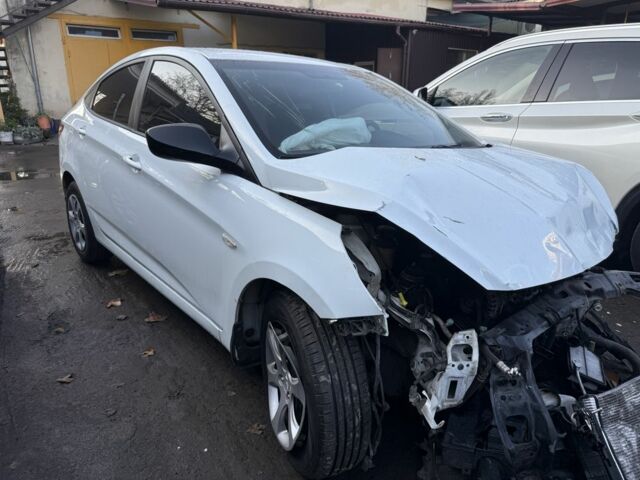 Білий Хендай Акцент, об'ємом двигуна 1.4 л та пробігом 83 тис. км за 4500 $, фото 8 на Automoto.ua